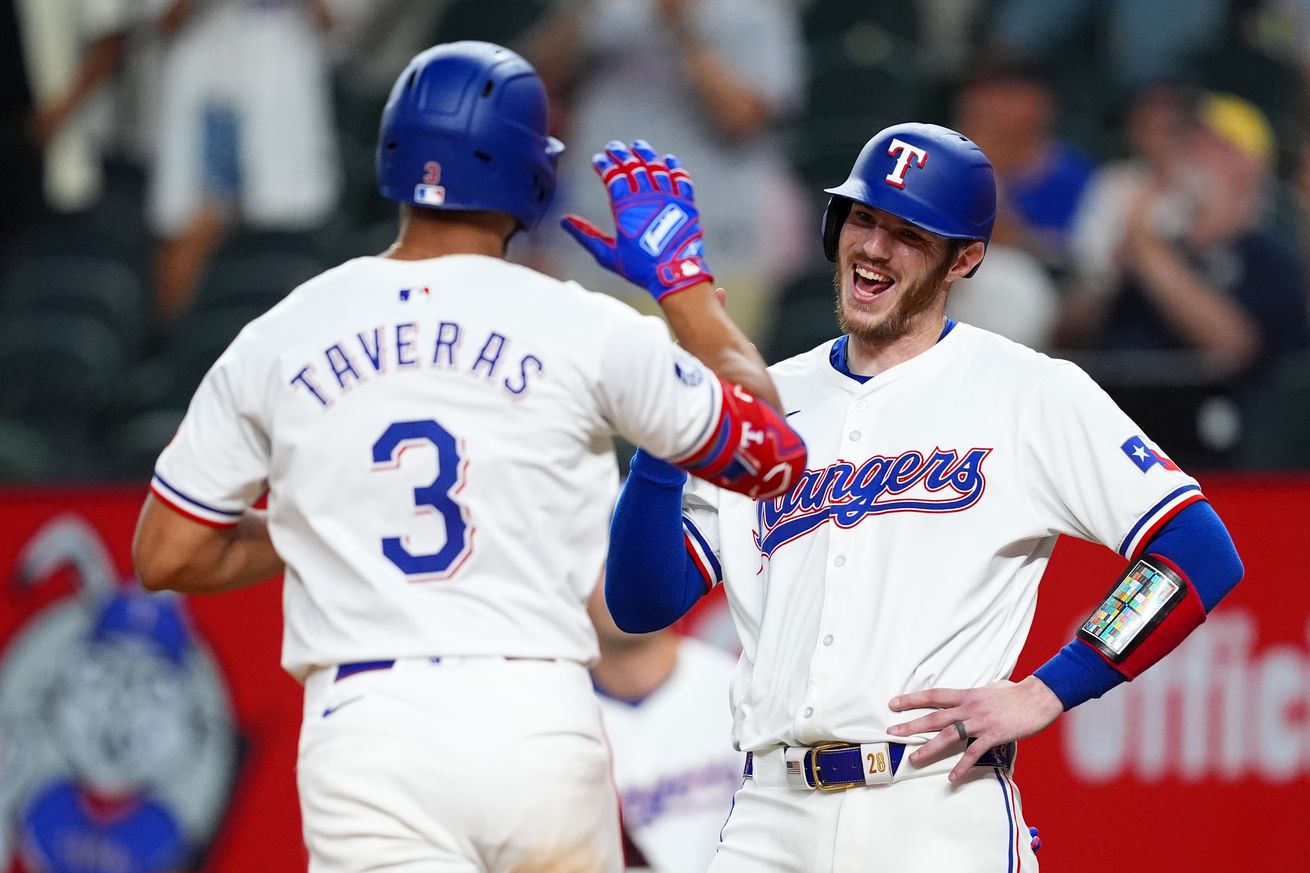 Toronto Blue Jays v Texas Rangers