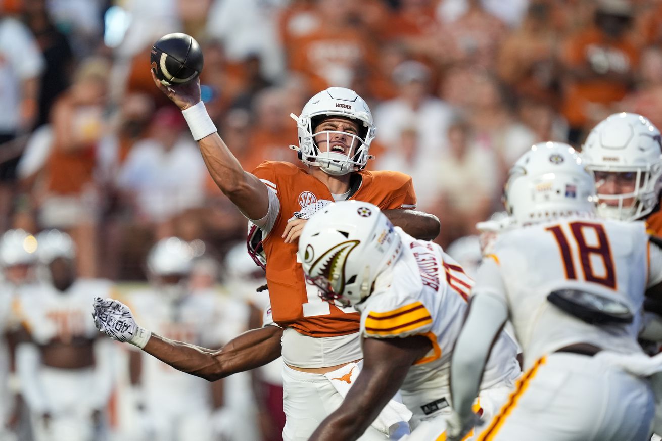 NCAA Football: UL Monroe at Texas