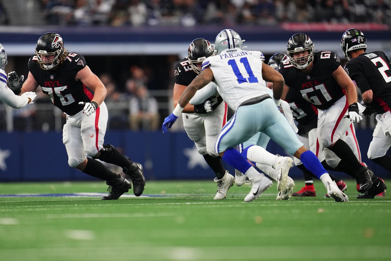 Atlanta Falcons v Dallas Cowboys