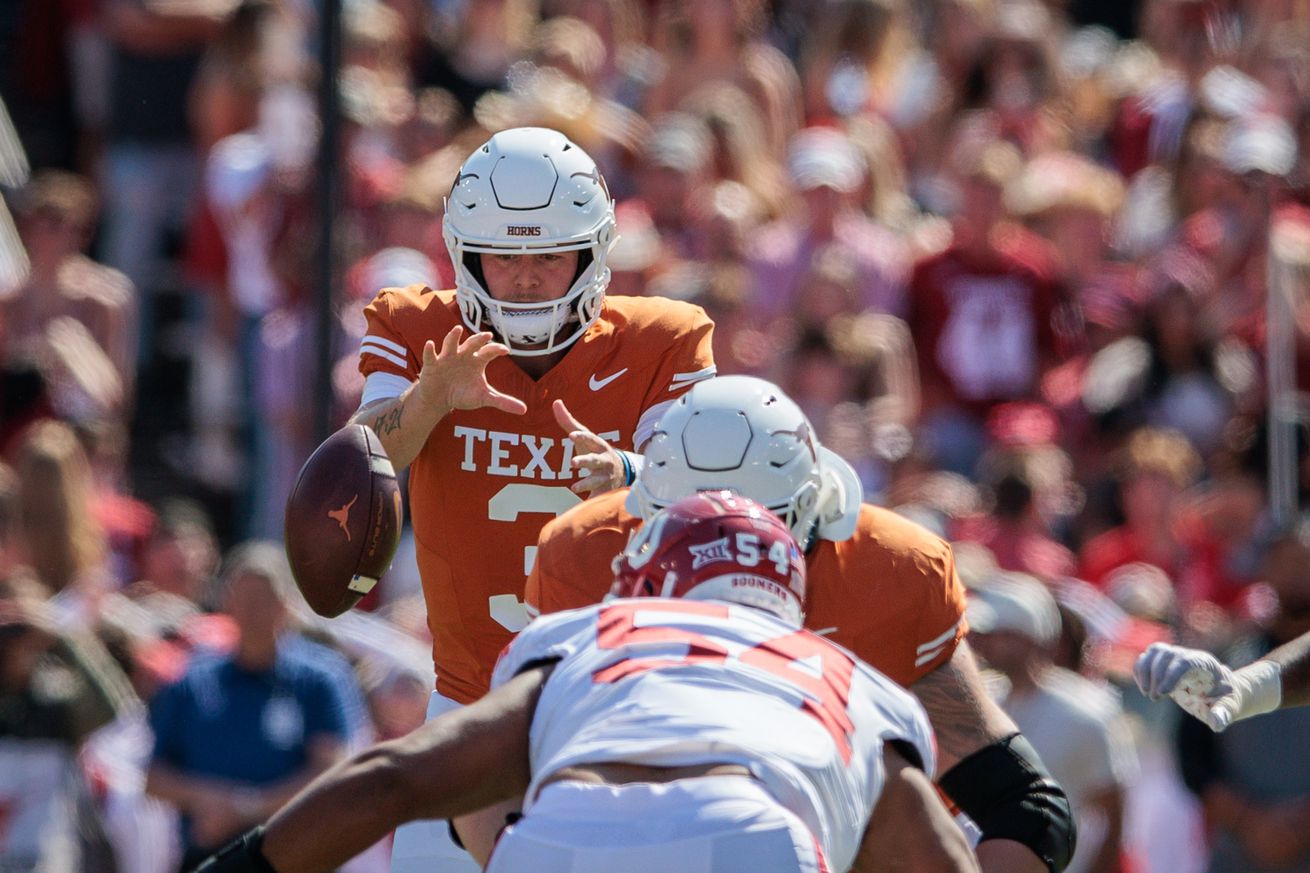 COLLEGE FOOTBALL: OCT 07 Oklahoma vs Texas