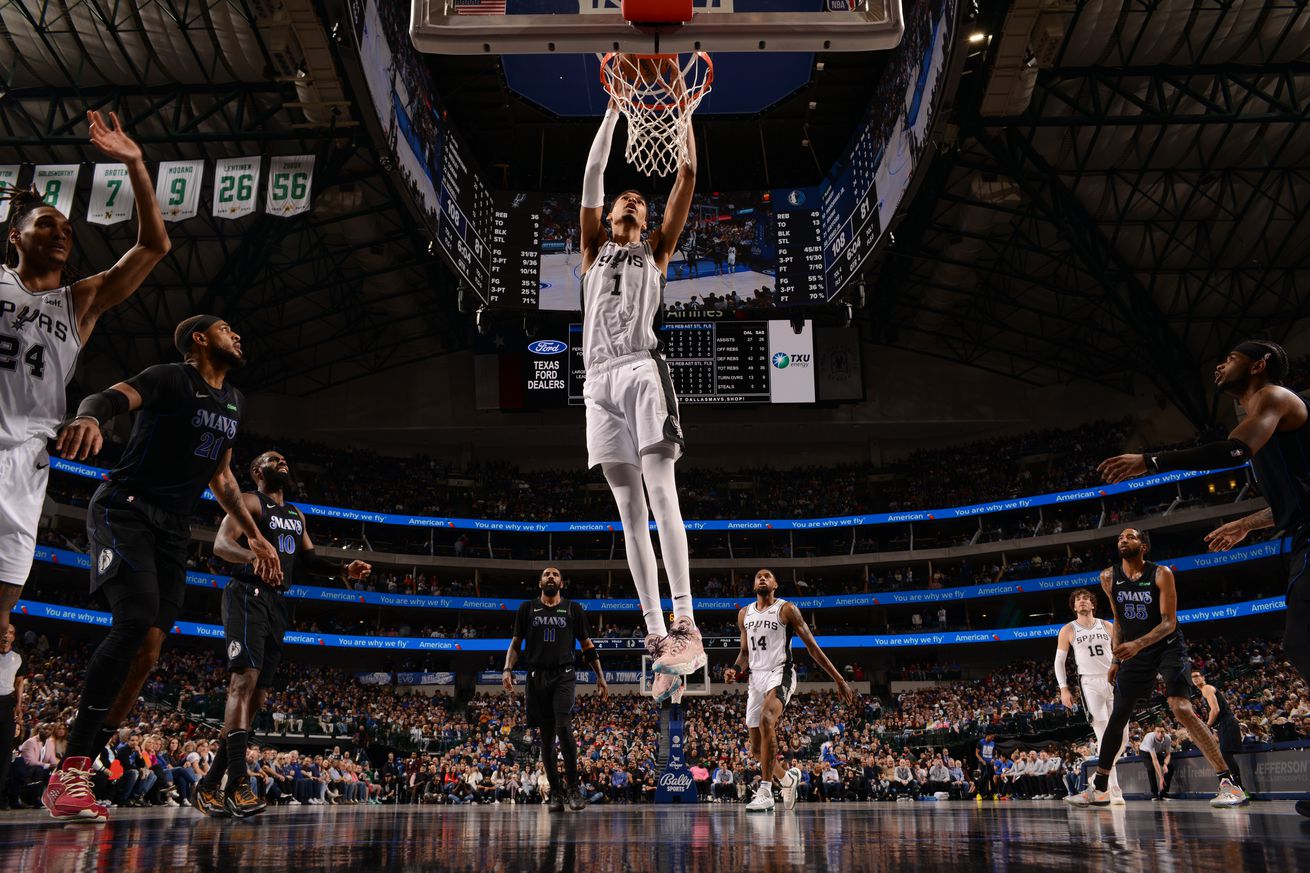 San Antonio Spurs v Dallas Mavericks