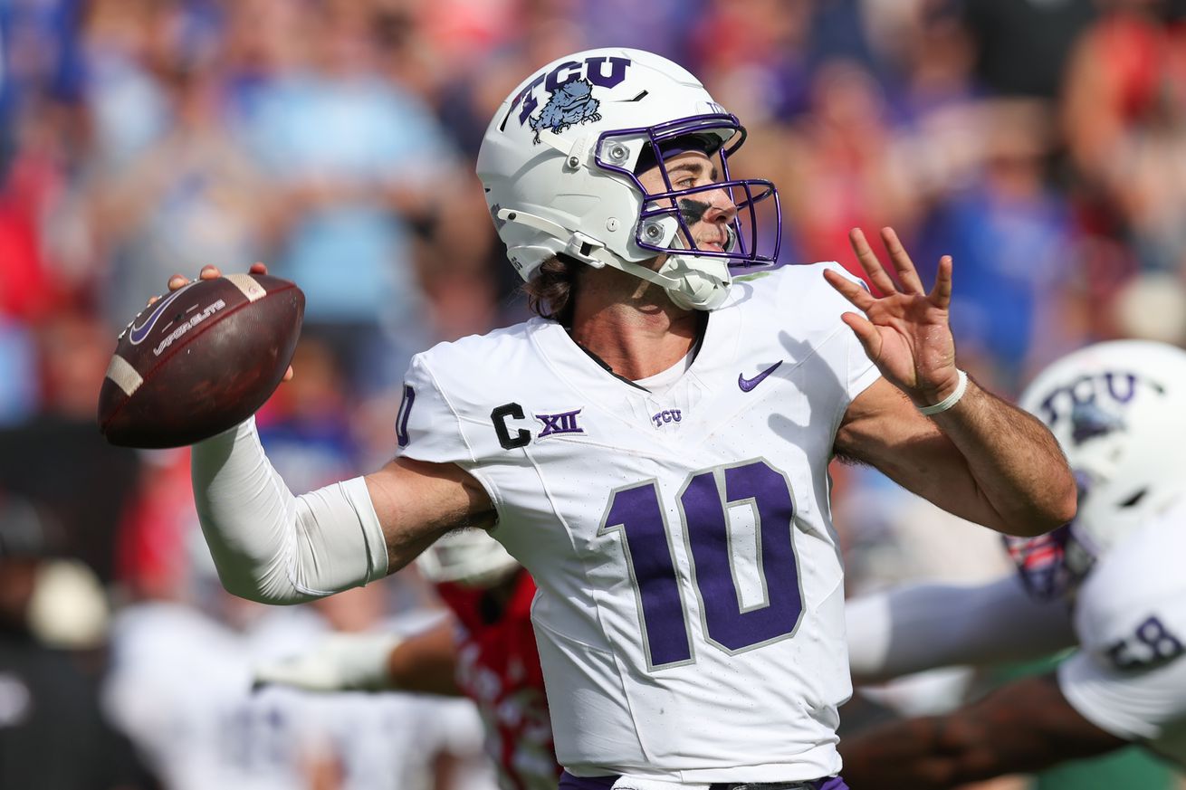 COLLEGE FOOTBALL: SEP 28 TCU at Kansas