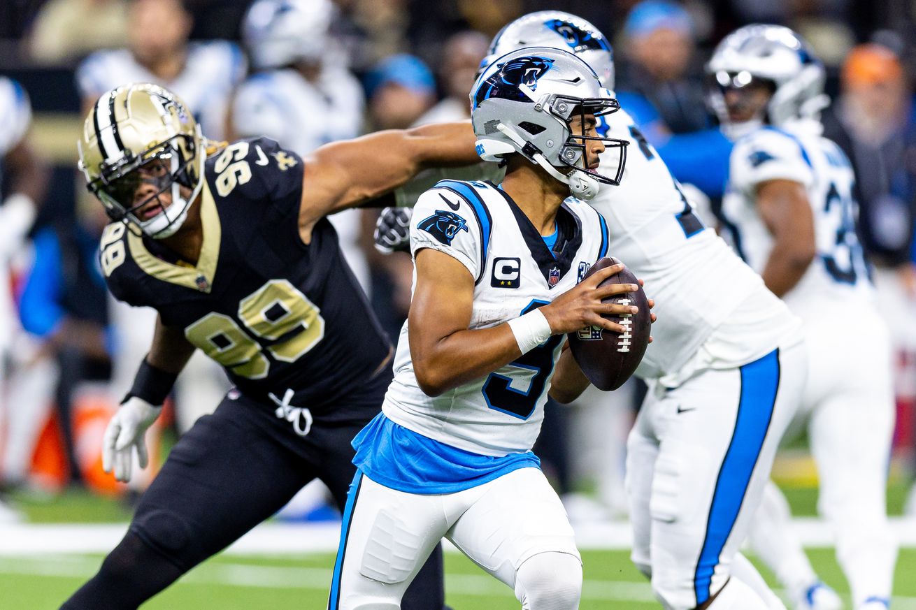 NFL: Carolina Panthers at New Orleans Saints