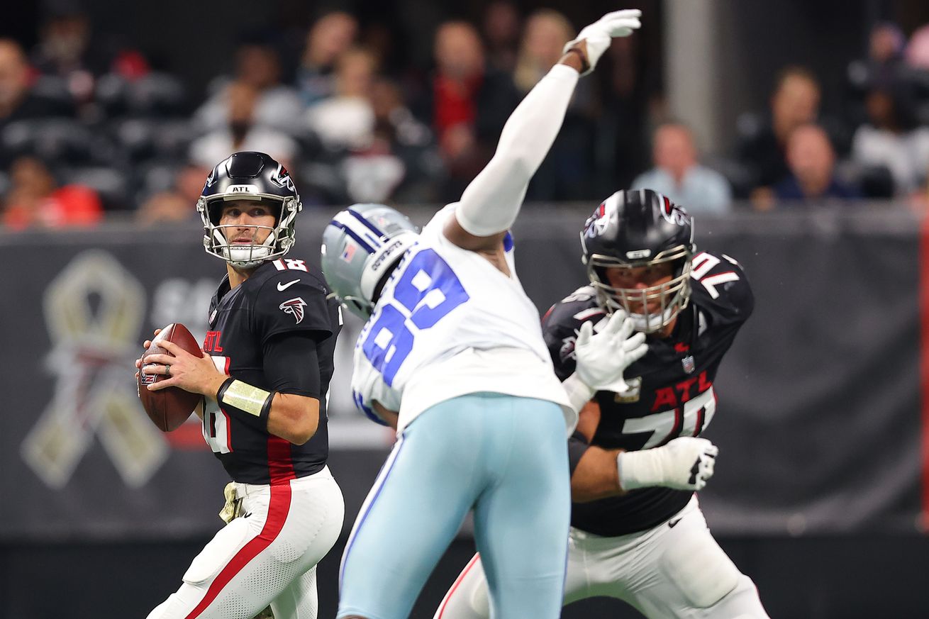 Dallas Cowboys v Atlanta Falcons