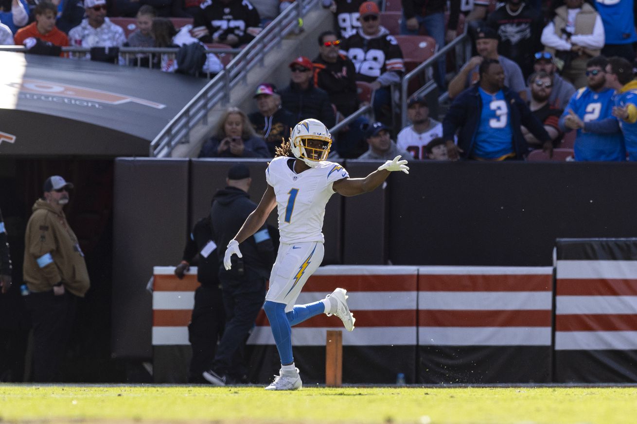 Los Angeles Chargers v Cleveland Browns