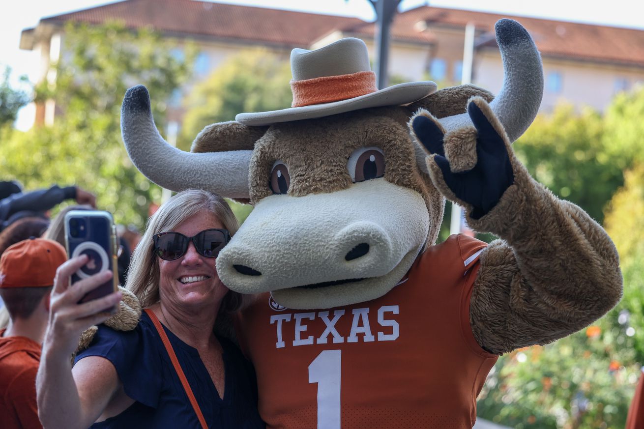 COLLEGE FOOTBALL: NOV 09 Florida at Texas