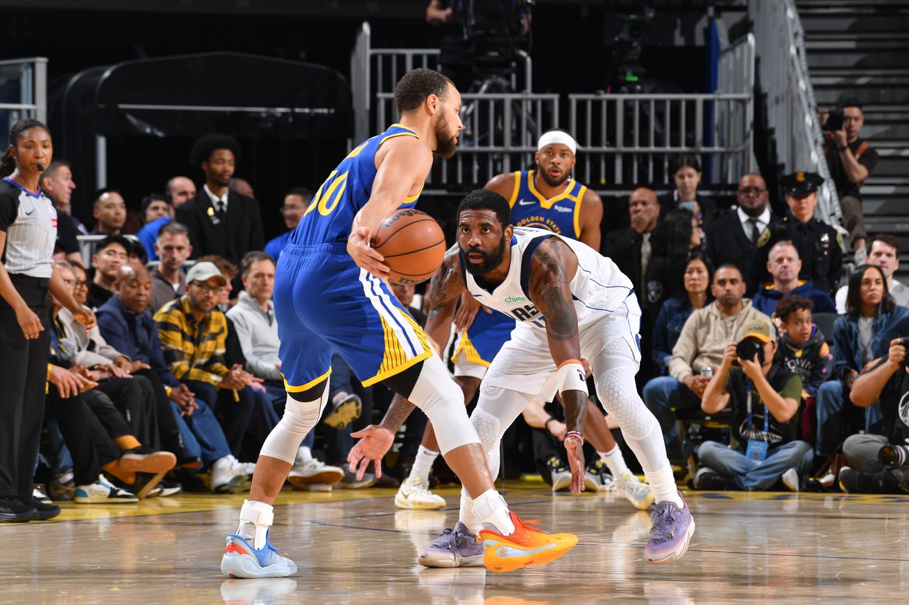 Dallas Mavericks v Golden State Warriors