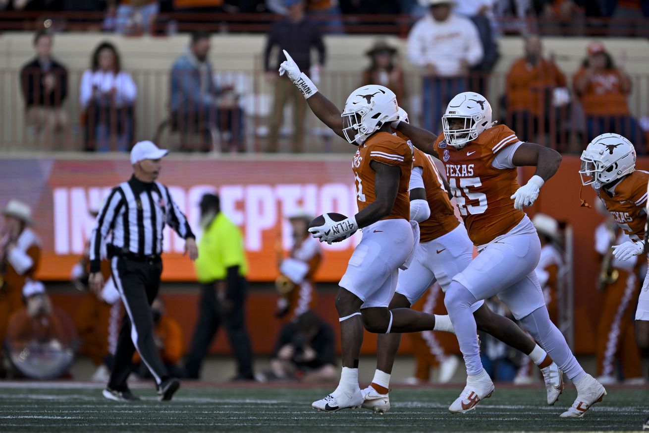 NCAA Football: CFP National Playoff First Round-Clemson at Texas