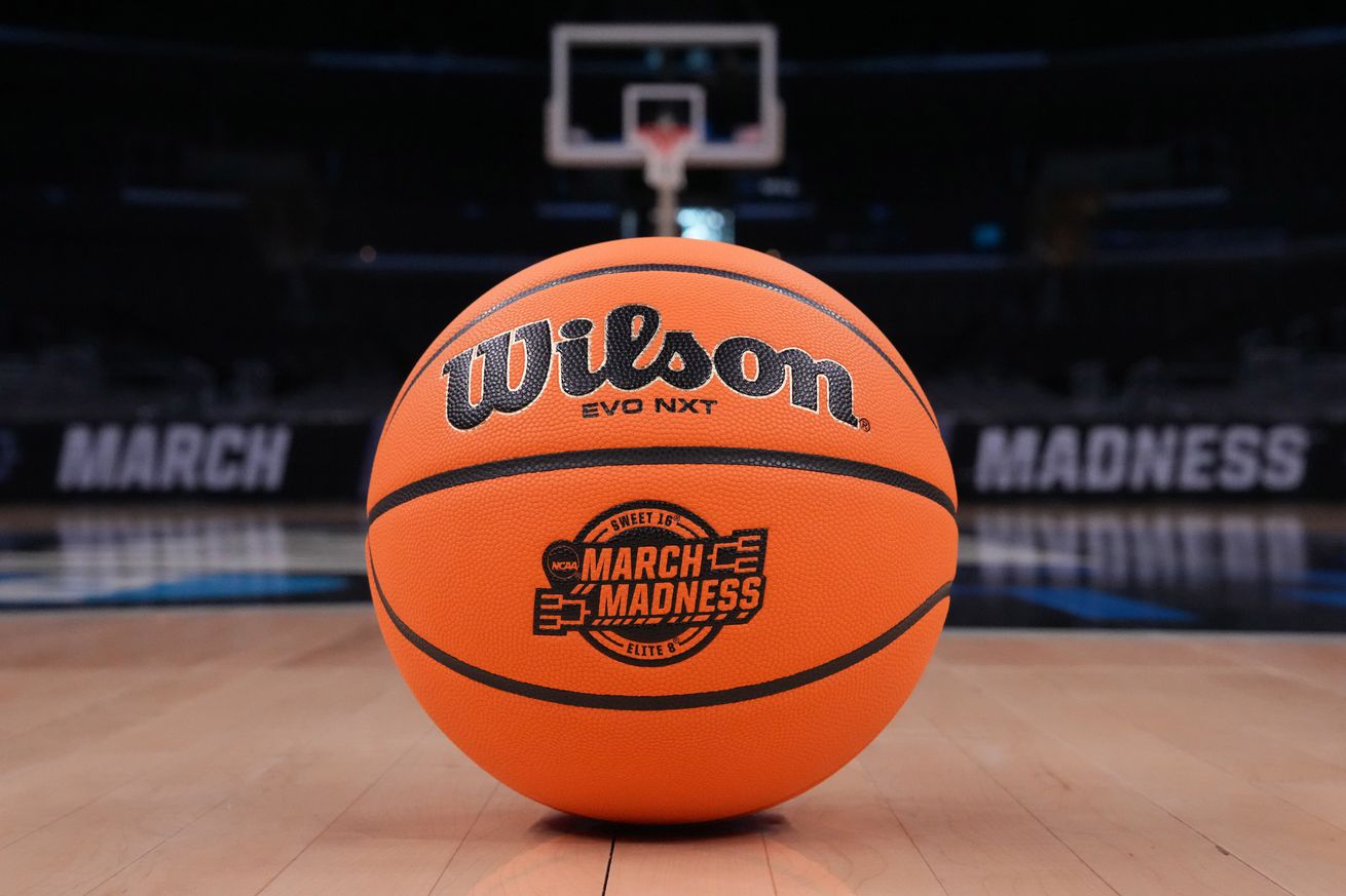 NCAA Basketball: NCAA Tournament West Regional-Practice